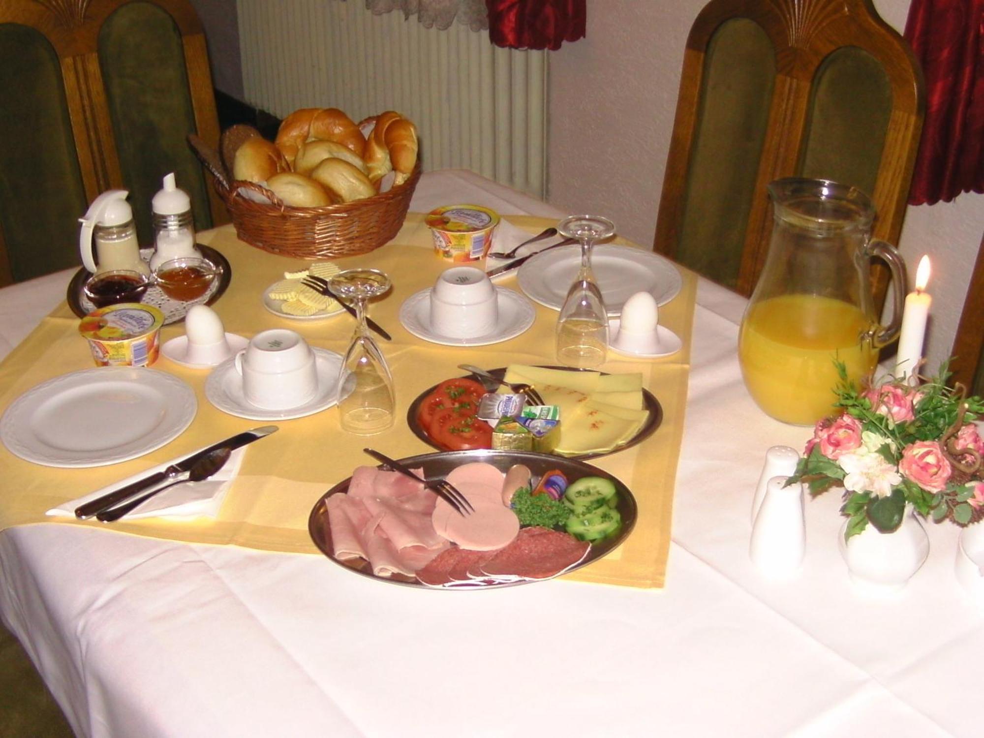 Hotel Zur Guten Quelle Selters  Buitenkant foto