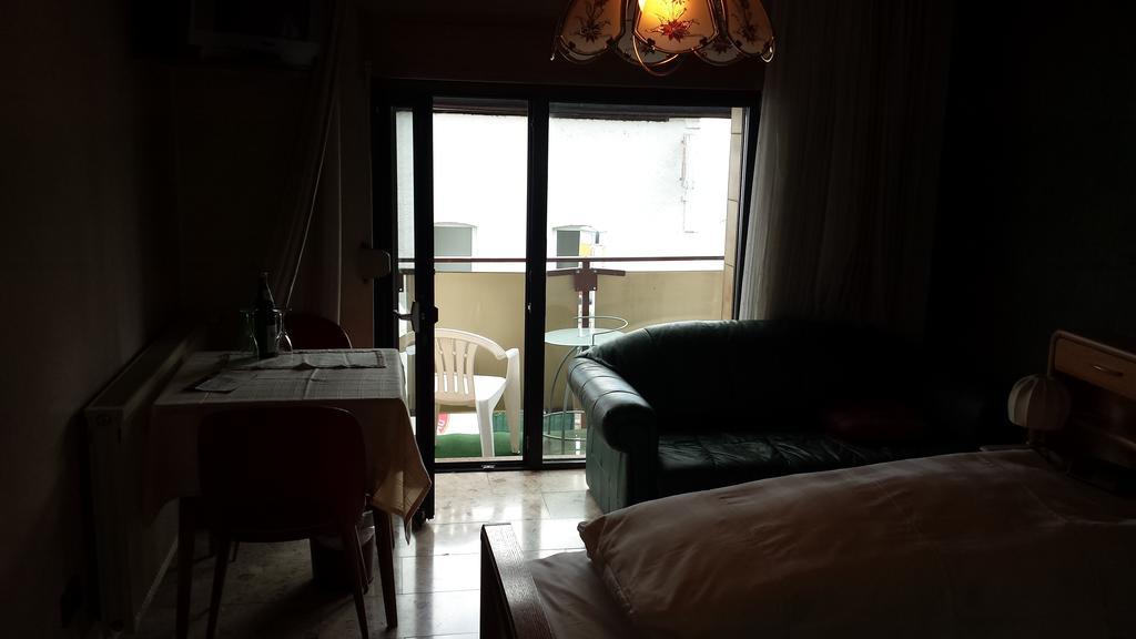 Hotel Zur Guten Quelle Selters  Kamer foto