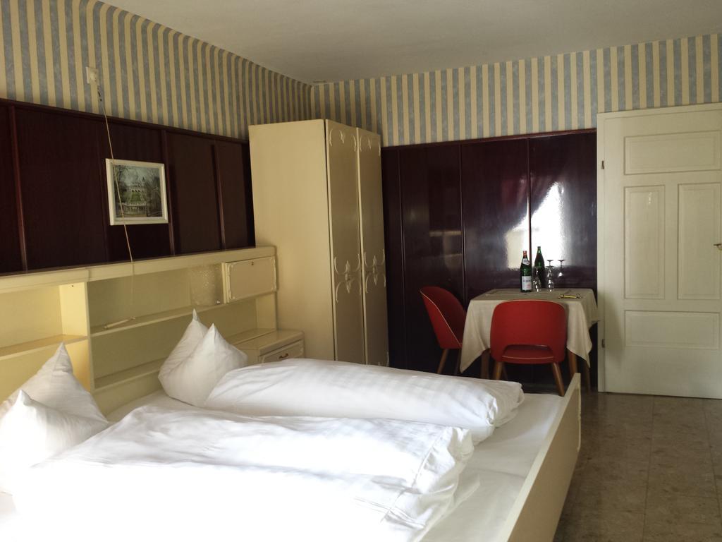 Hotel Zur Guten Quelle Selters  Kamer foto